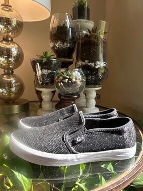 Guess Women’s Size 8 Black Glitter Slip-On Sneakers Sparkle Casual Shoes